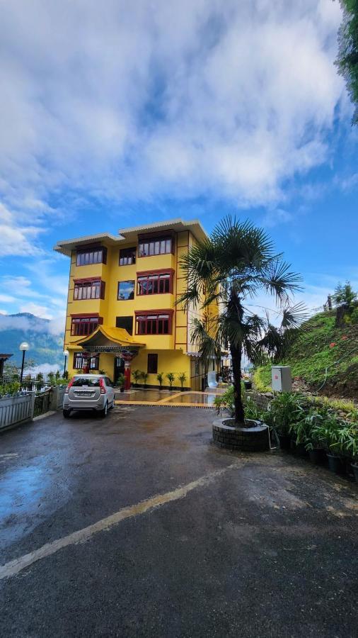 Voyage The Royal Retreat Hotel Gangtok Exterior photo